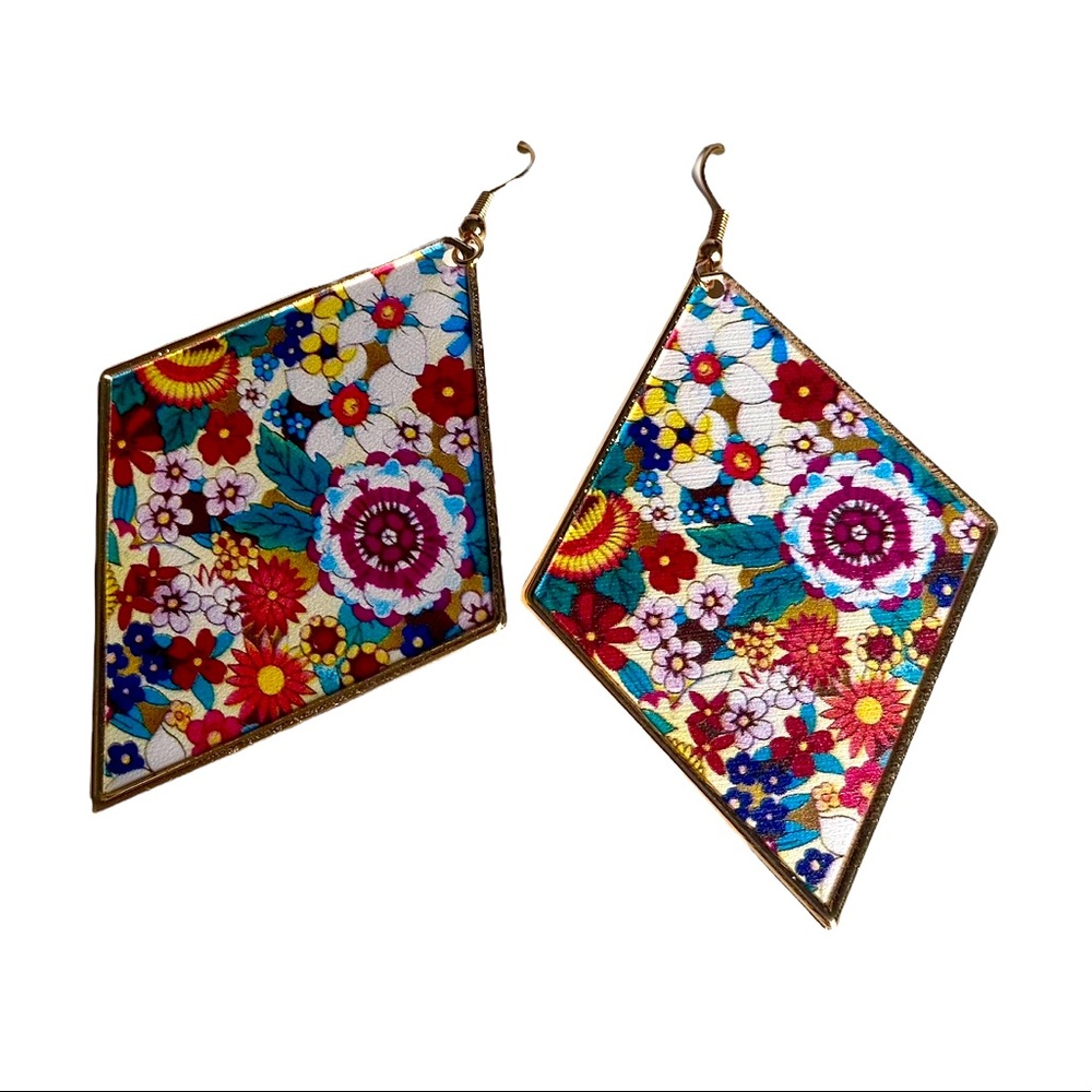 Diamond Shaped Floral Print Earrings